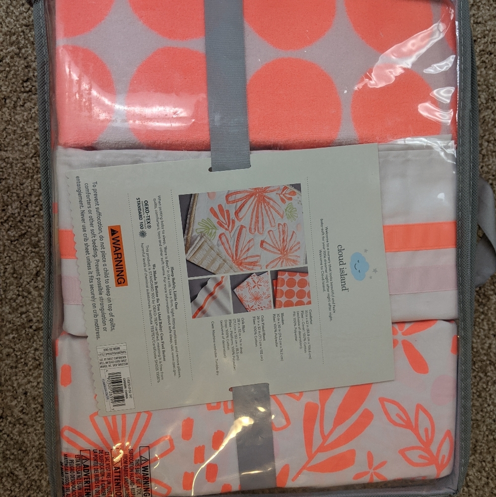 Crib bedding set - Picture 6 of 8